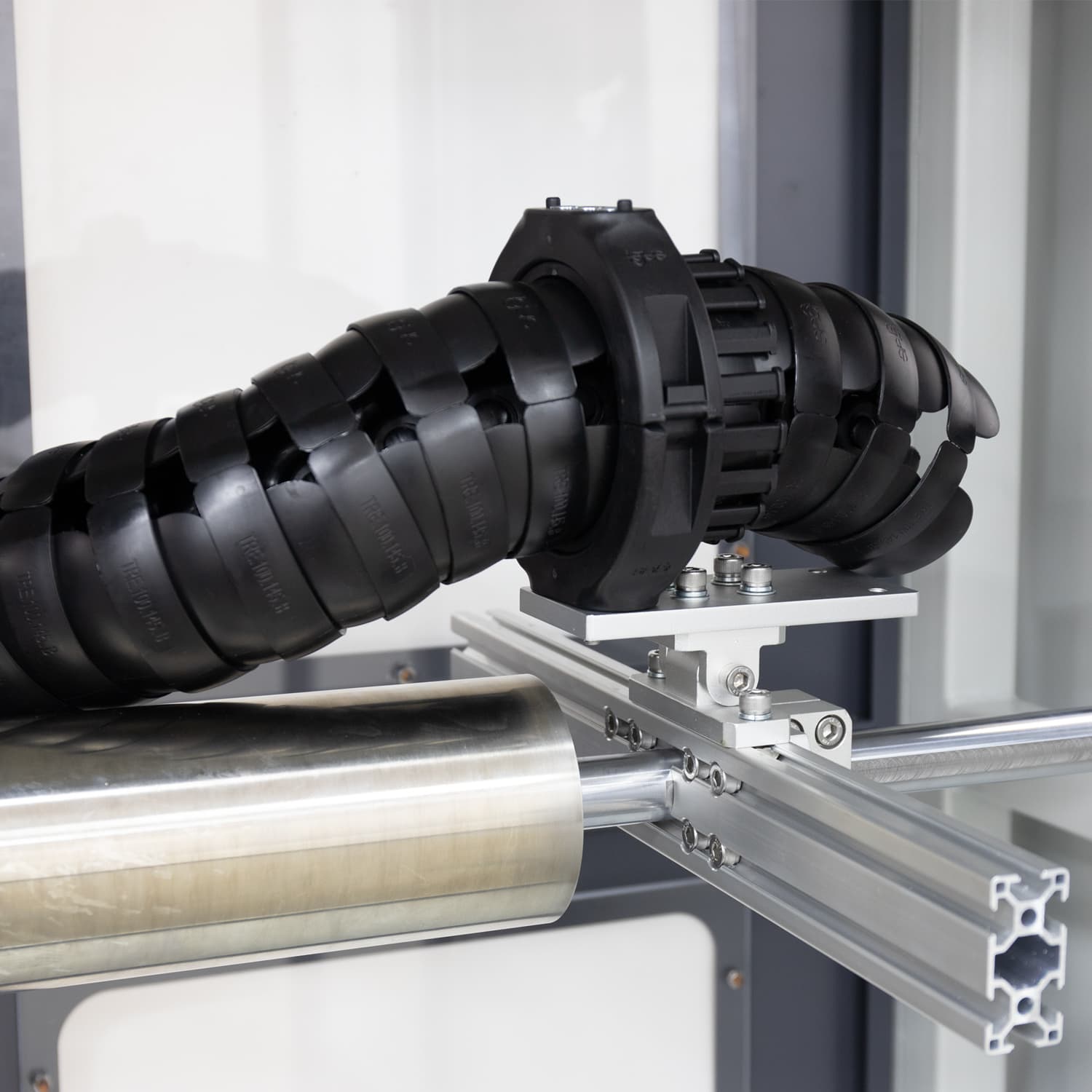 Robot pipeline package testing machine